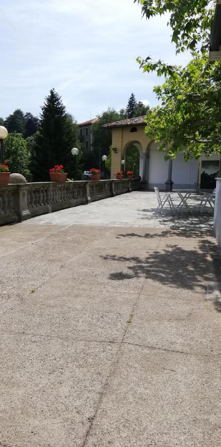 Hotel Residenza Santa Valeria Caglio Exterior foto